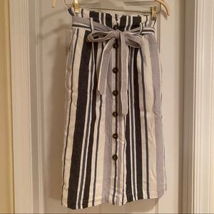 ‼️MOVING SALE - Must go - make an offer ‼️ 
Blue and white striped pencil skirt